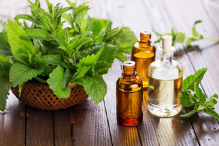 Illustration for article titled 10 THINGS TO KNOW ABOUT HOME REMEDIES FOR INSTANT GLOW